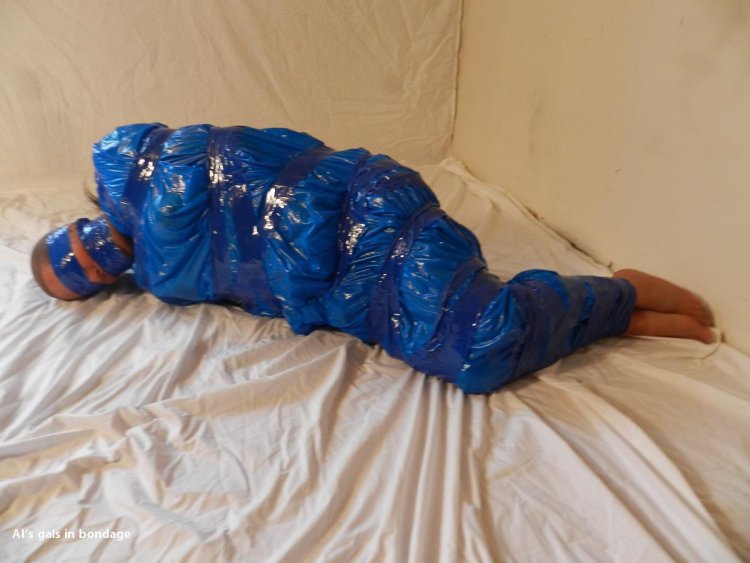 Кокон мумификация пеленание похищение