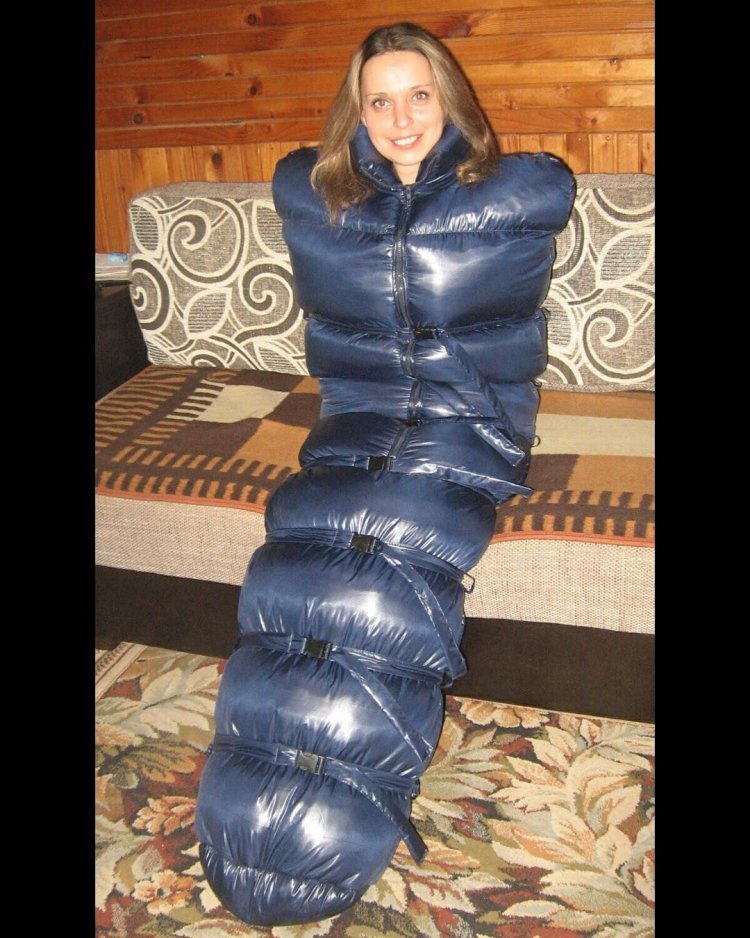 Связывание в спальных мешках