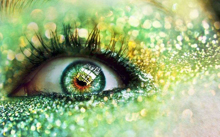 Красивые зеленые глаза