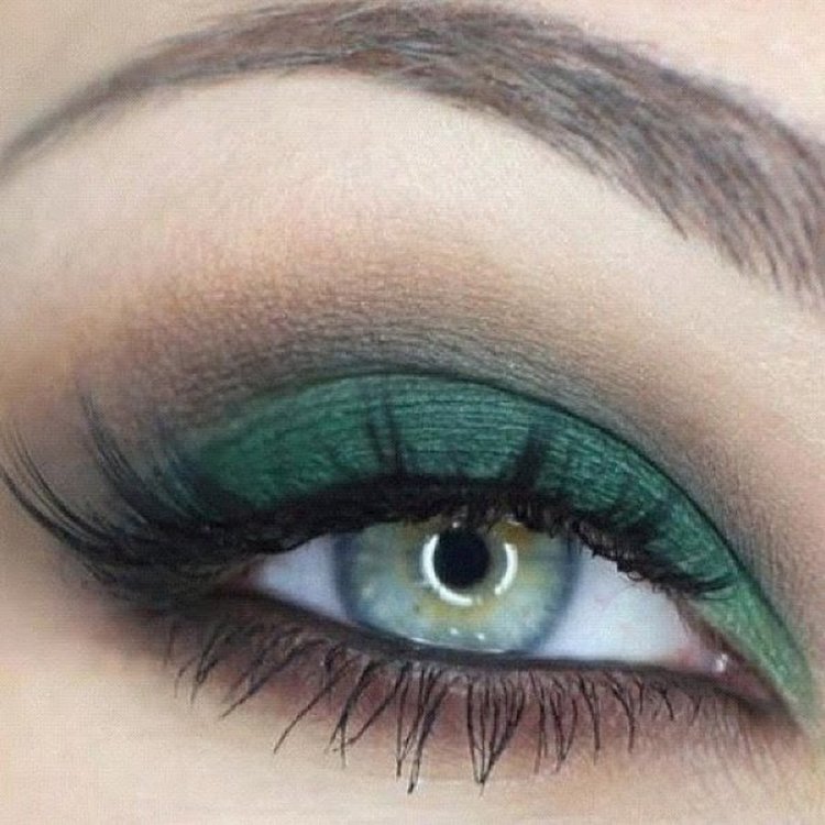 Макияж изумрудный смоки