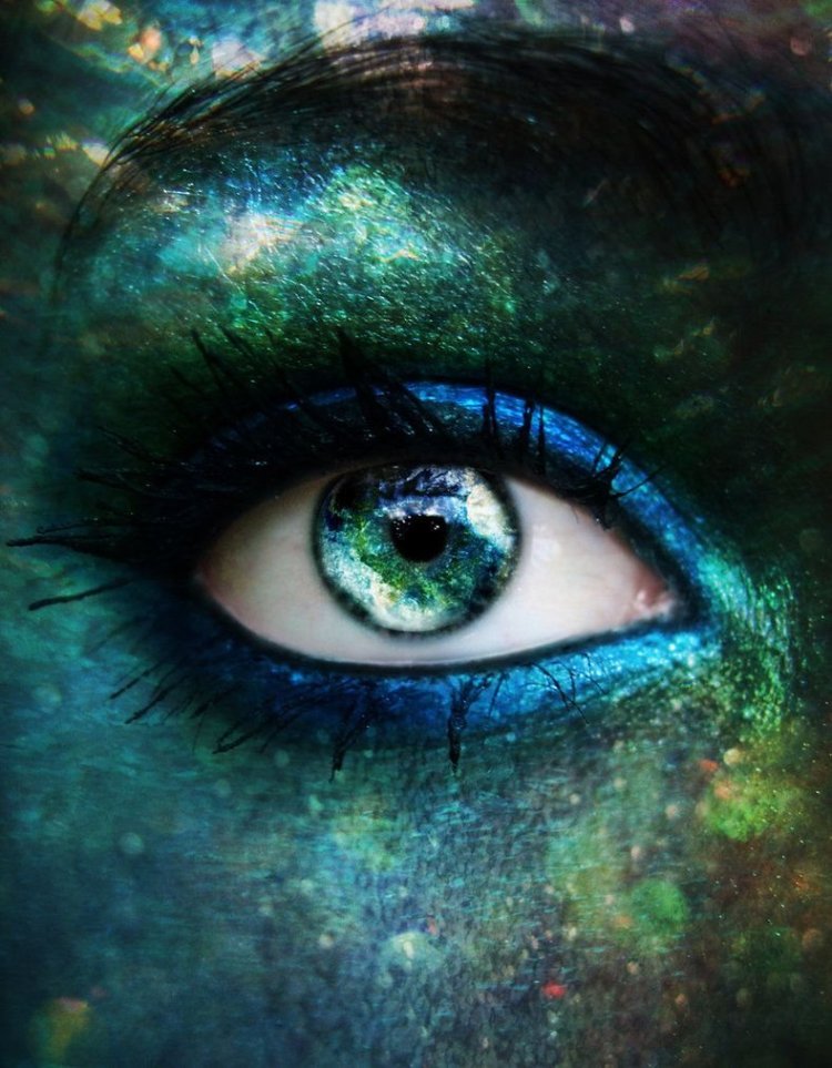 Зелёно-голубые глаза