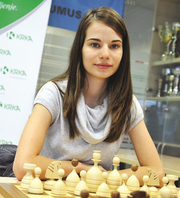 Анна Стяжкина шахматы