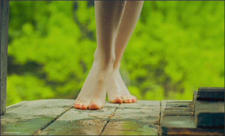Босые ноги