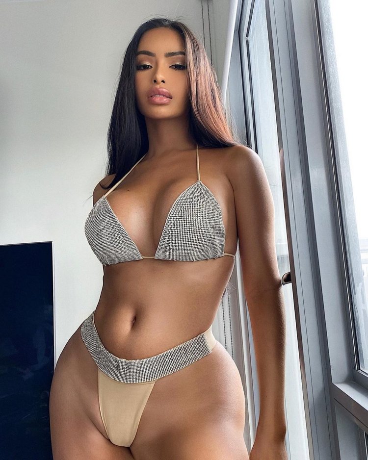 Анжела Кастелланос 18