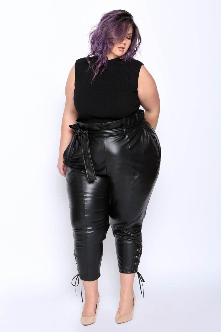 Кожаные брюки для полных женщин