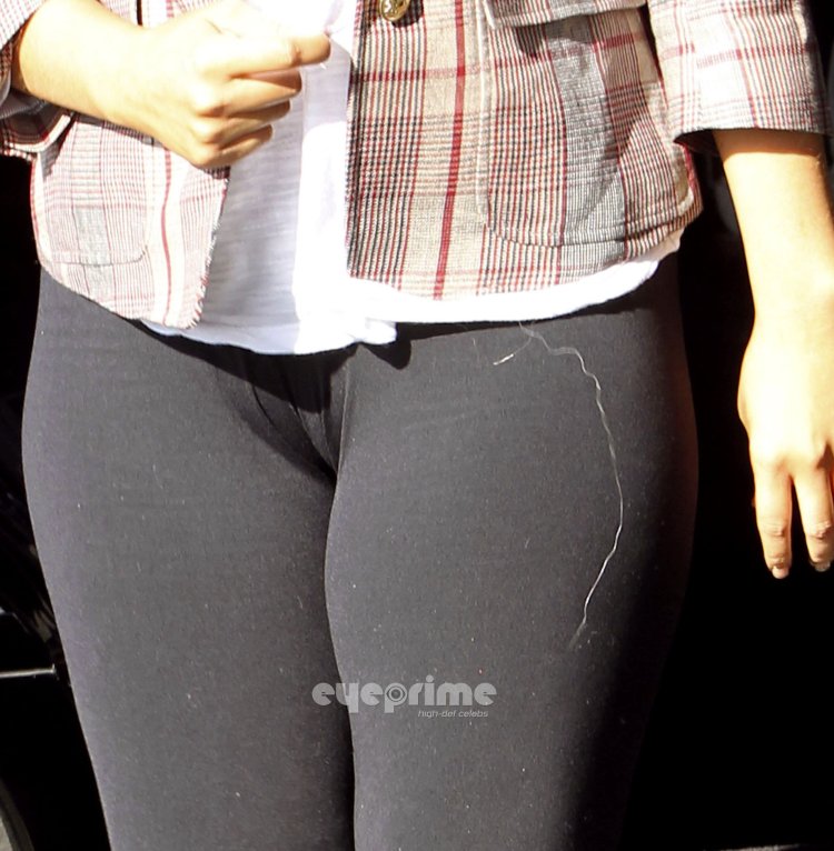 Через лосины