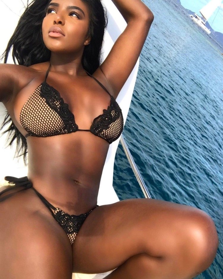 Эбони гёрлз