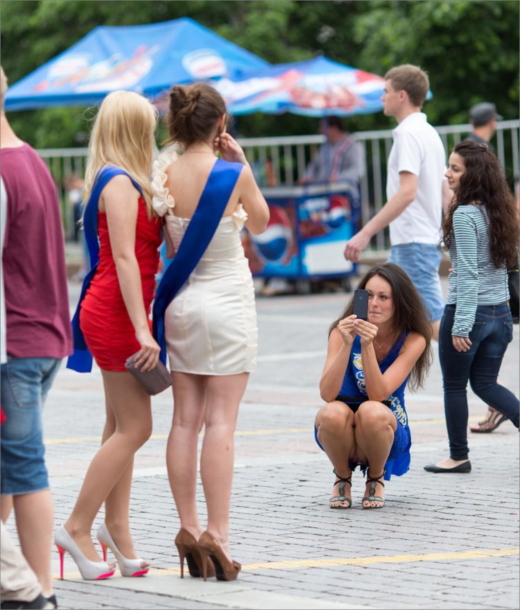 Подсмотренное девушки на улице