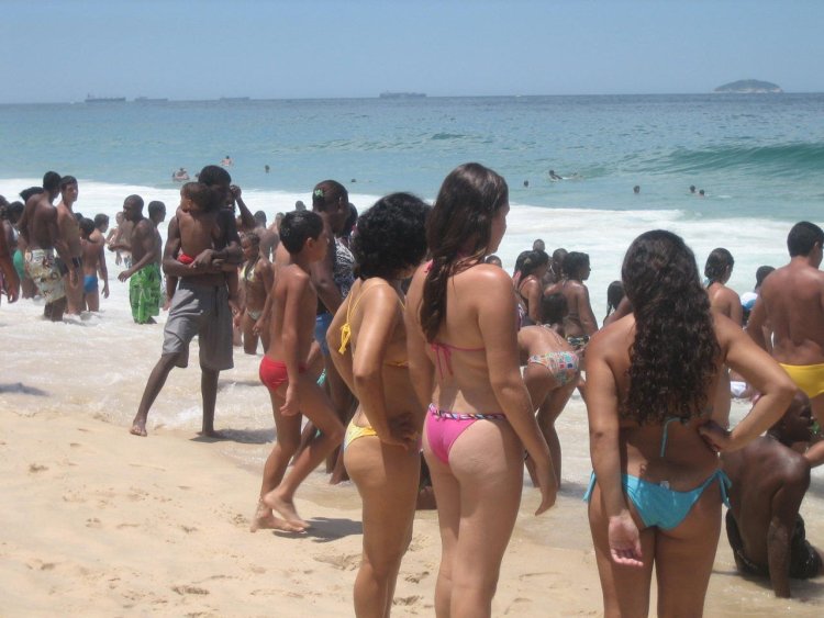 Бразилия пляж люди