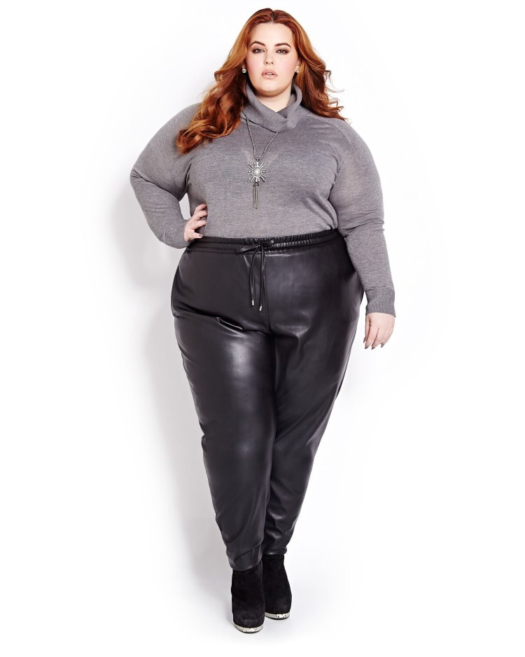 Кожаные брюки на полных девушках