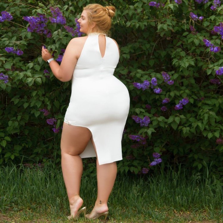 Каталина горских топлесс