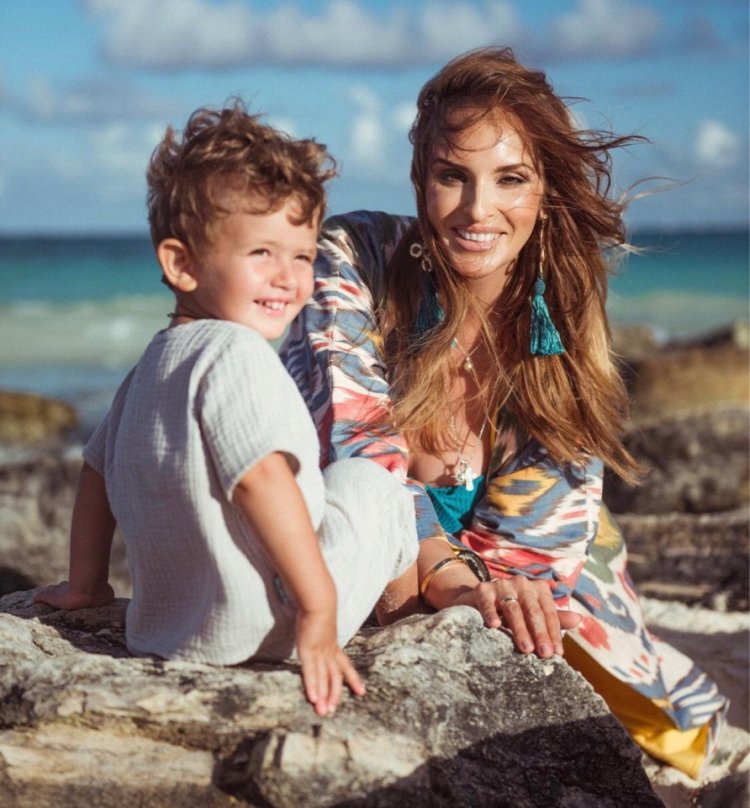 София Каштанова с сыном