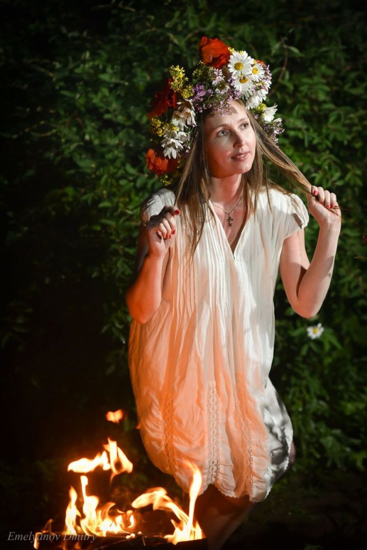 Купала девушки