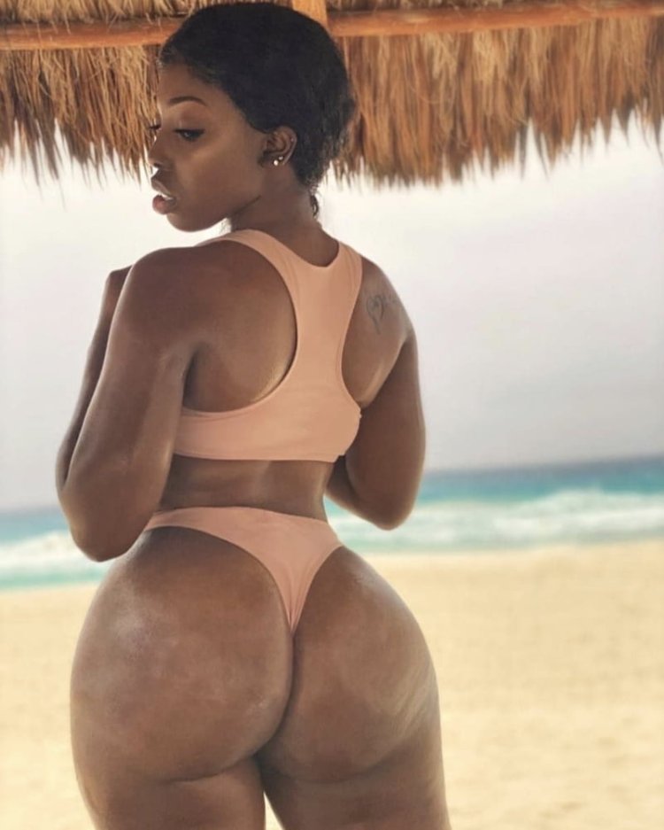 Негритянки с большими попами