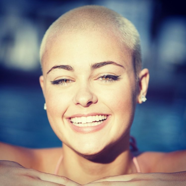 Нина ВЫДРИЦ лысая