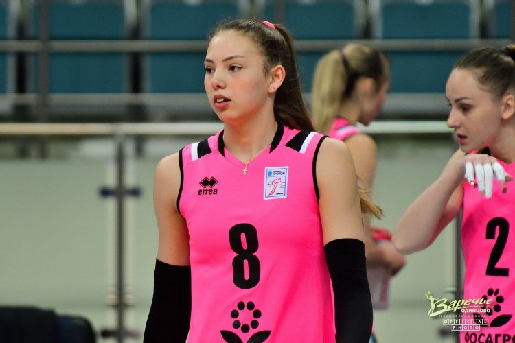 Чернова Анастасия волейболистка