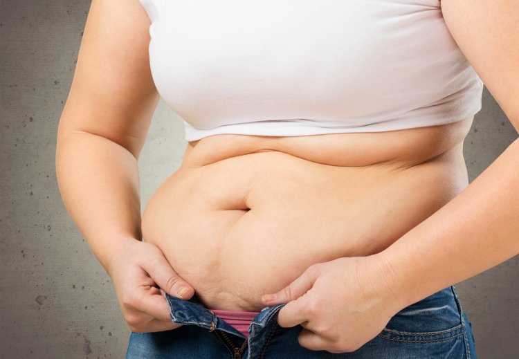 Жир на животе у молодых девушек