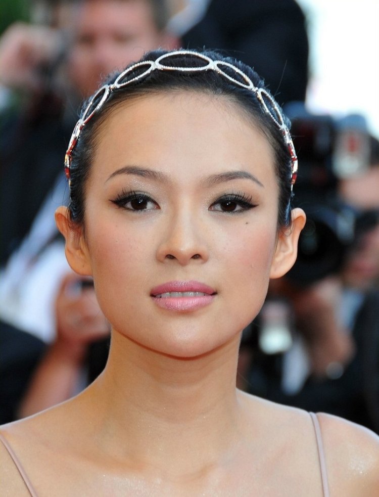 Мэн Цзыи китайская актриса