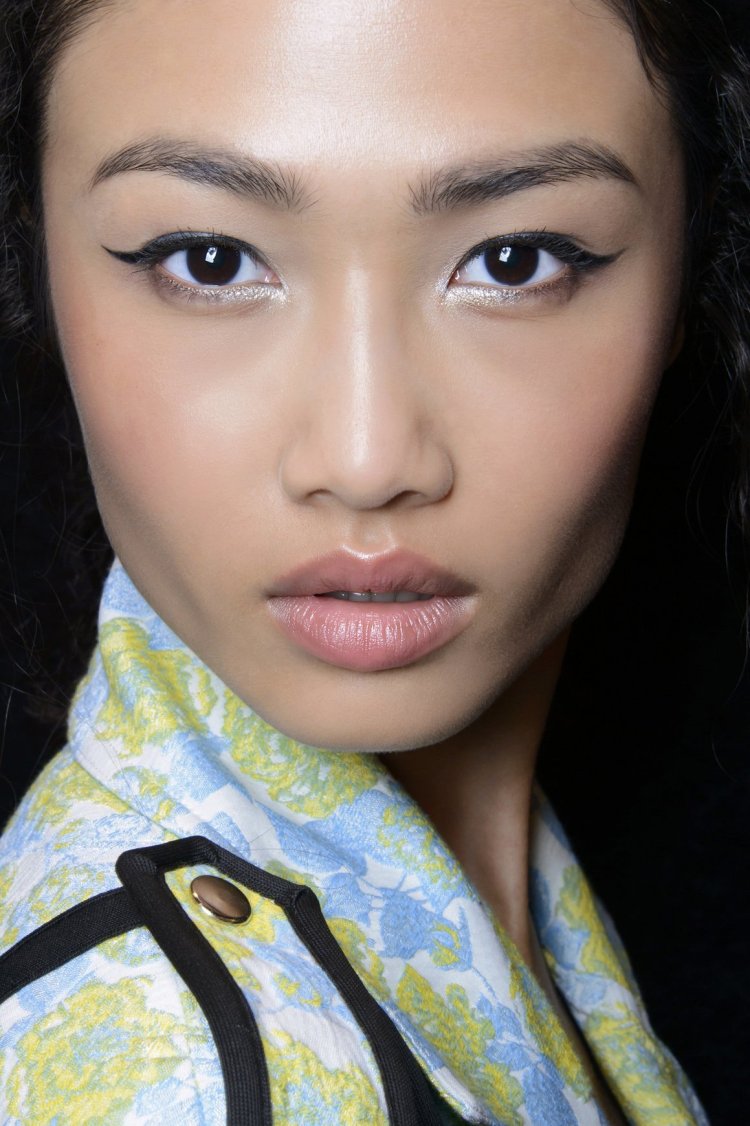 Раскосые глаза