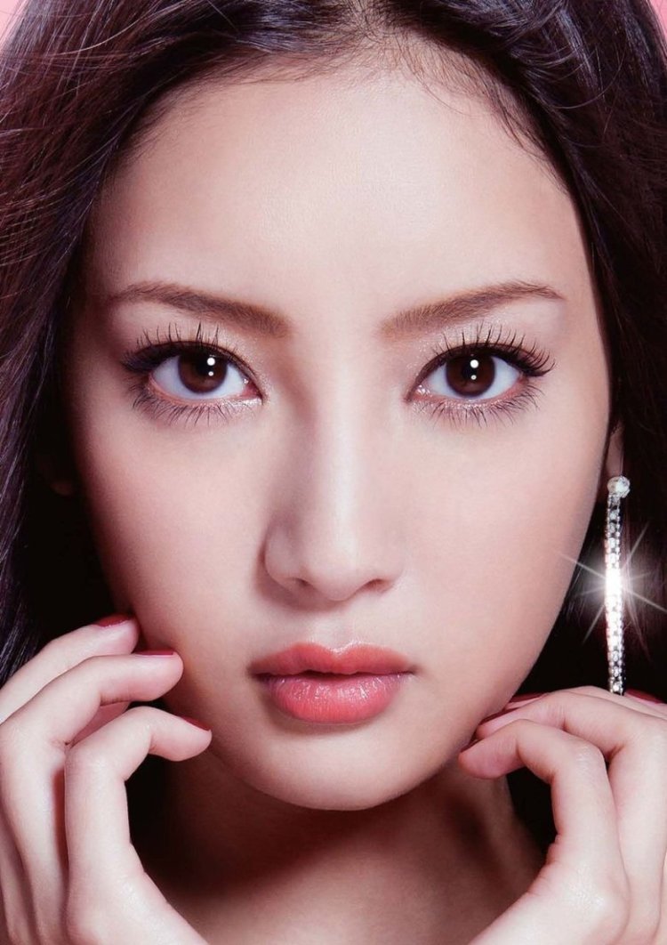 Азиатский разрез глаза