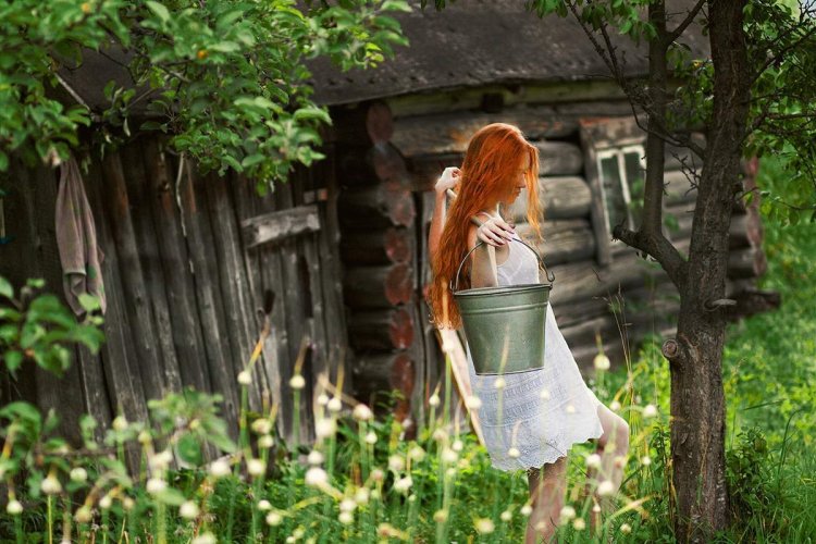 Девушки в деревне