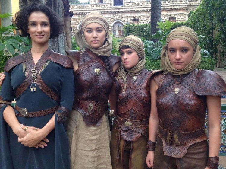 Джессика Хенвик песчаные змейки