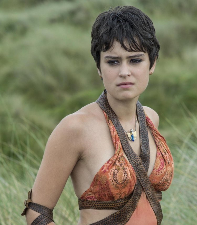 Розабелла Лауренти Селлерс Мия