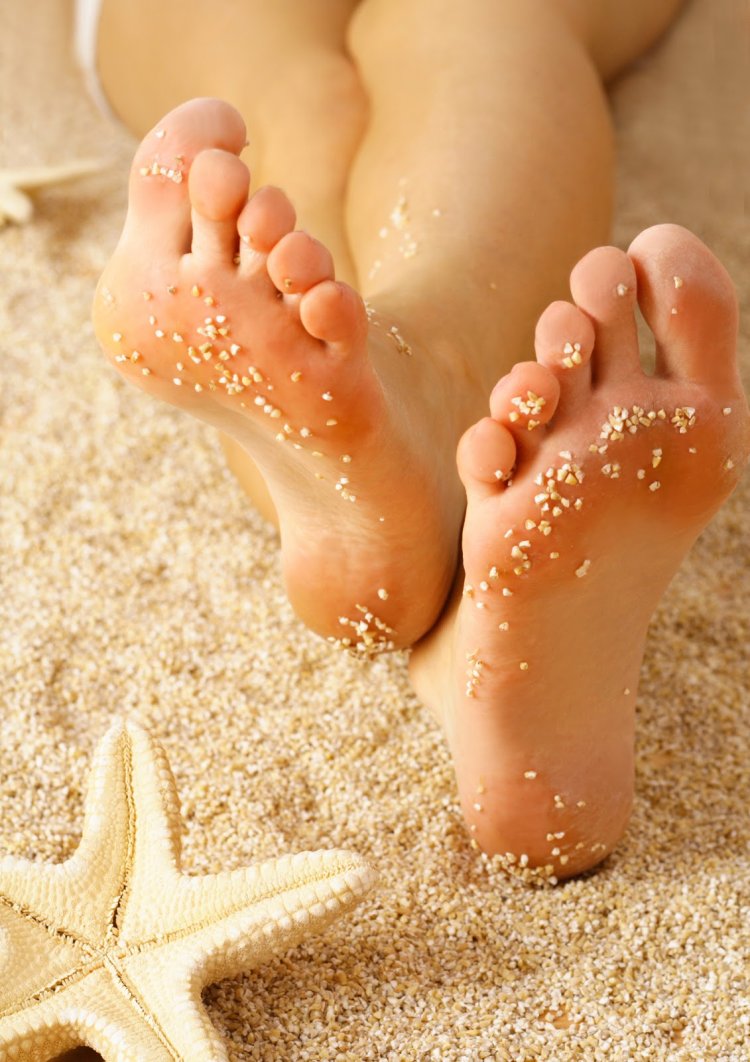 Ступни девушек