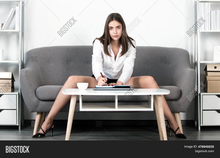 Эмили Виллис секретарша