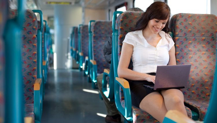 Красивые девушки в транспорте