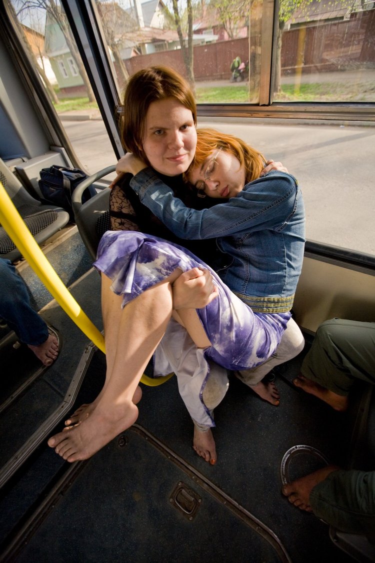 Босиком в автобусе