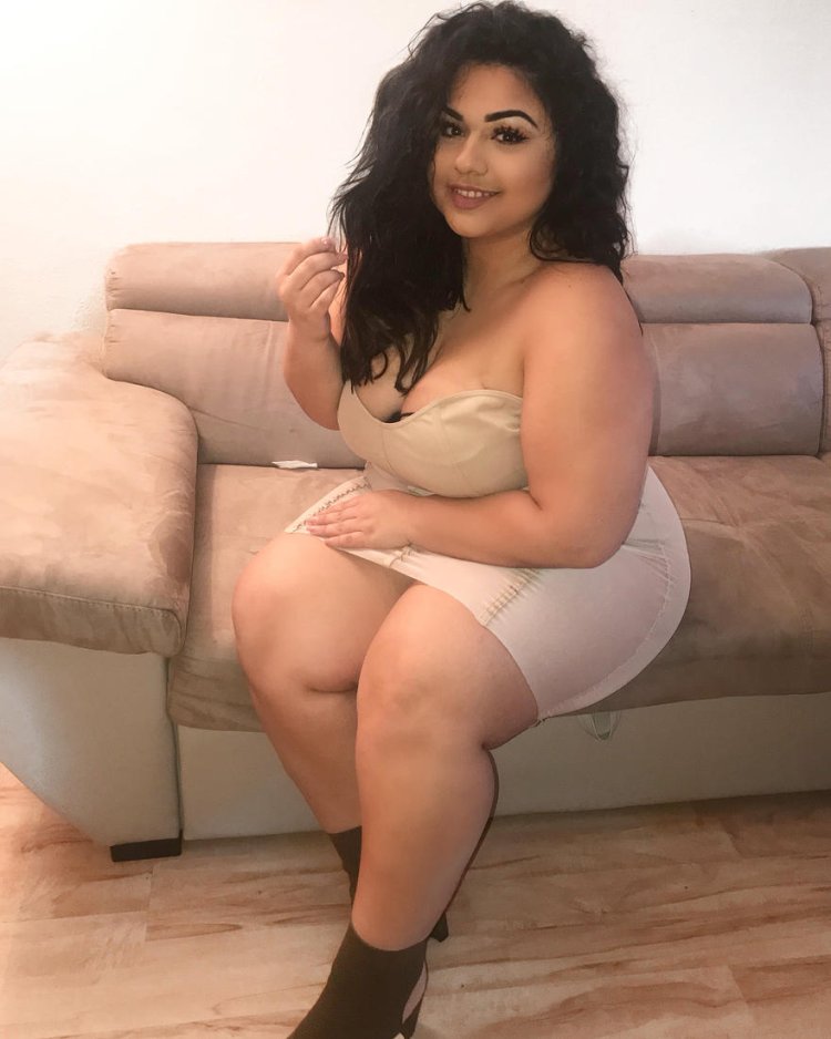 Plus-Size Диана Сирокай