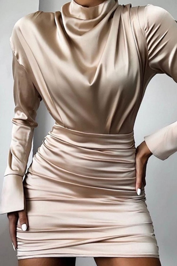 Платья атласные