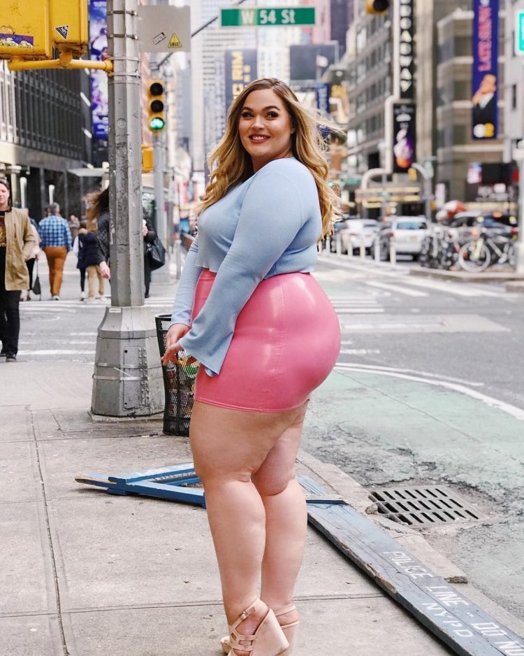 Высокие и толстые девушки