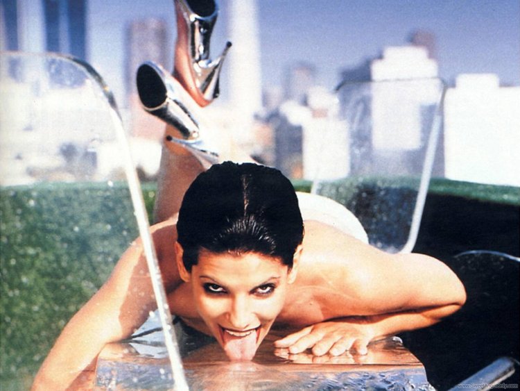 Сандра Буллок в фильме сладенькие губки