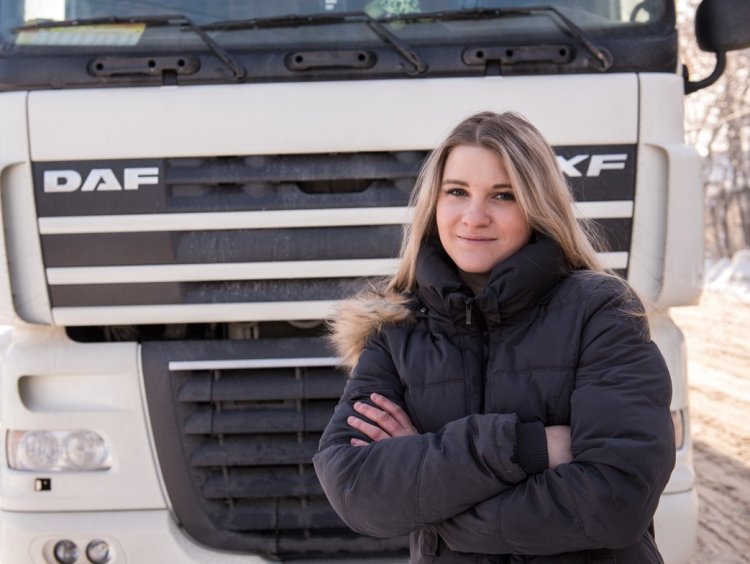 Катя Миронова дальнобойщица