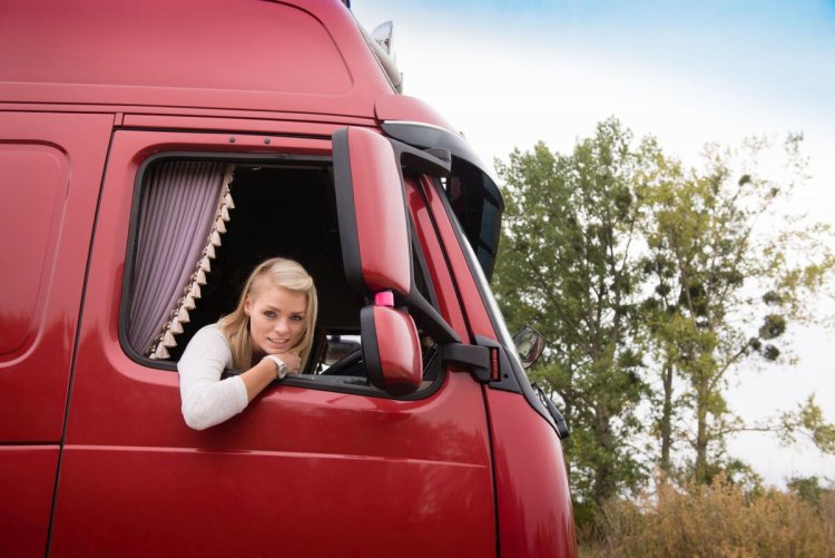 Дальнебойщица Елена Ткач