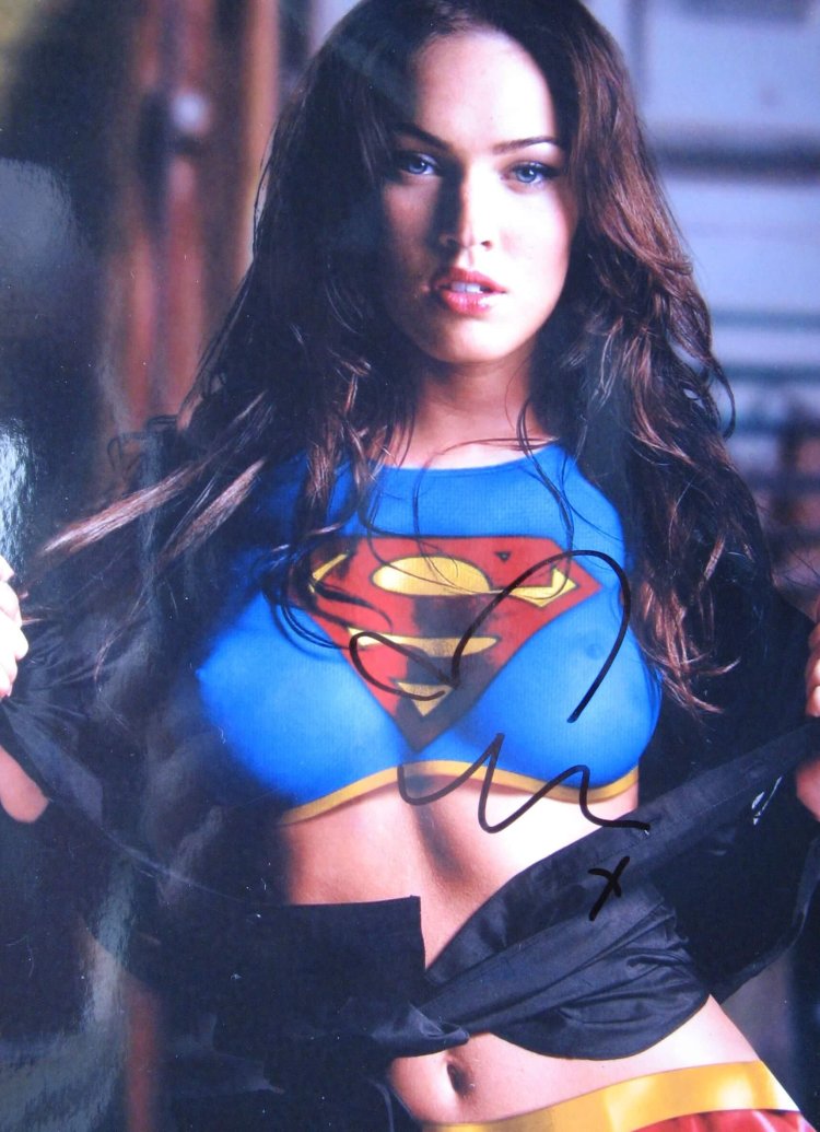 Меган Фокс Супергерой