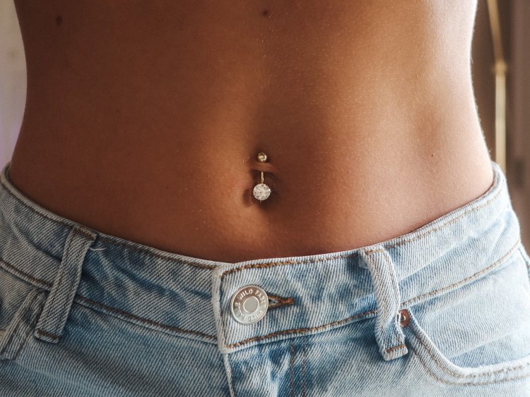 Navel piercing
