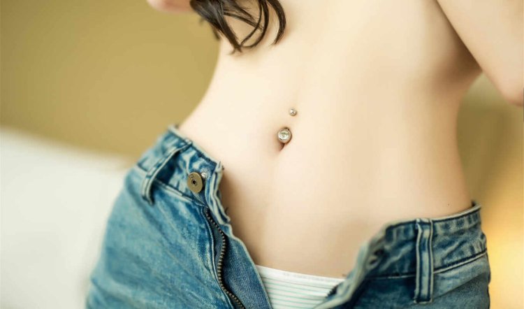 Красивый пупок