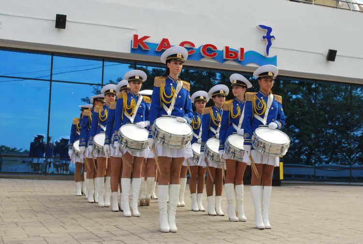 Ансамбль барабанщиц феерия