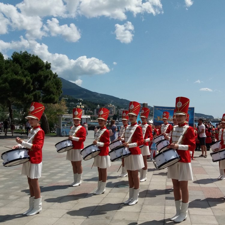 Детский лагерь в Болгарии Святой Влас барабанщицы