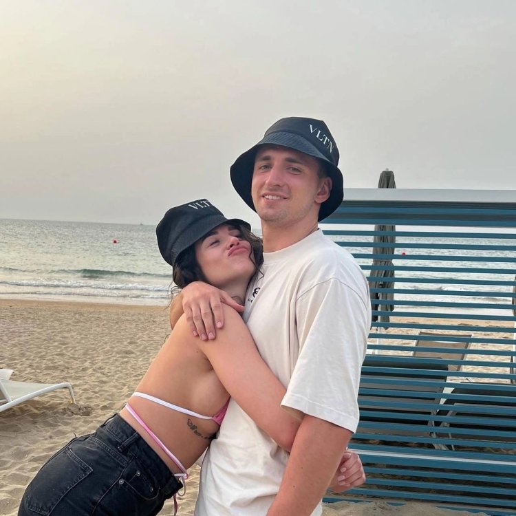 Девушка михаила литвина адель вейгель