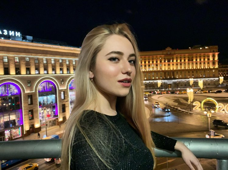 Аделина Баженова