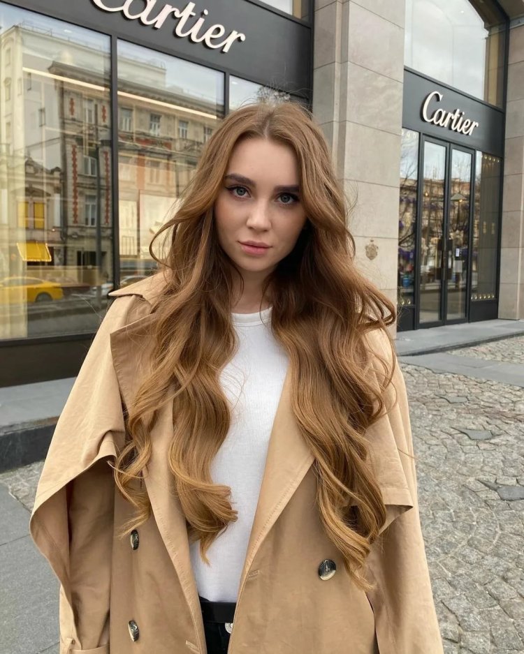 Юля Годунова 2022