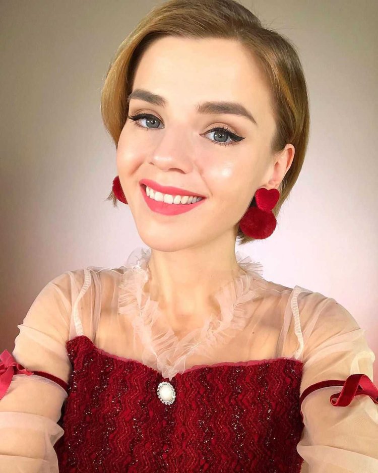 Боярская Анастасия бьютиблогер