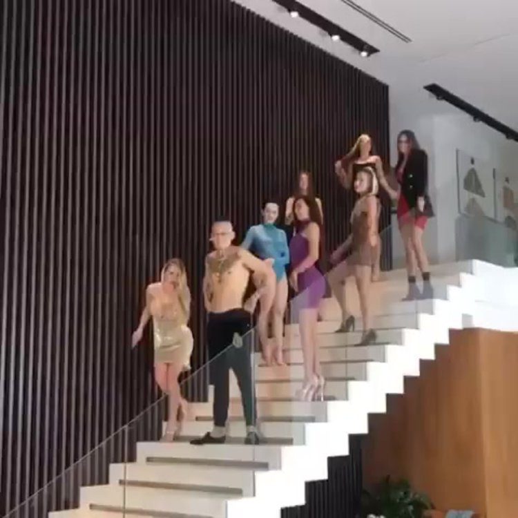 Девушки из клипа Хью Хефнер