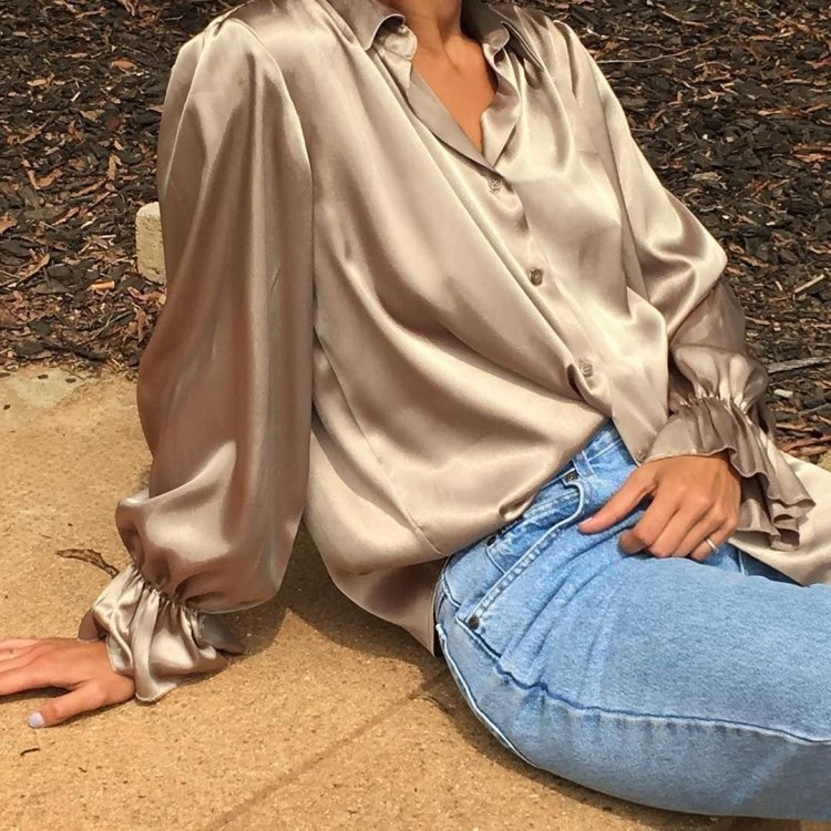 Шелковая рубашка