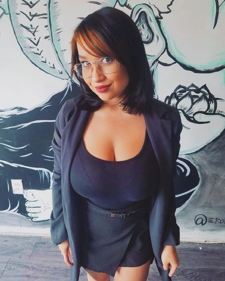 Девочка в самом соку