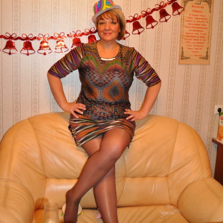 Зрелые дамочки в колготках из Фотостраны